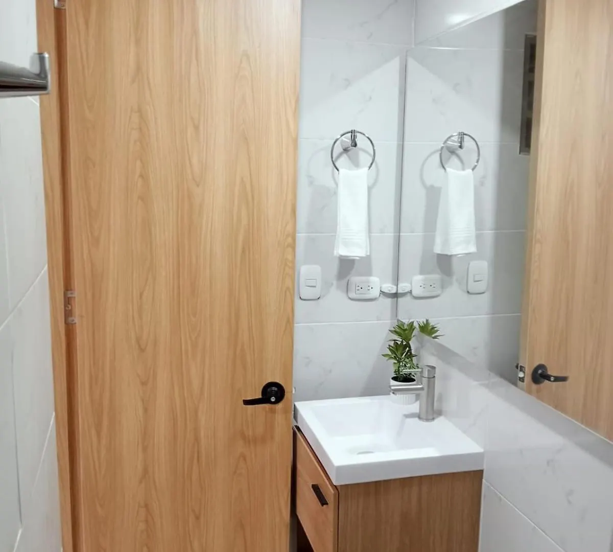 Apartment Al Norte De La Ciudad Cerca A Tus Lugares Favoritos Barranquilla  Colombia